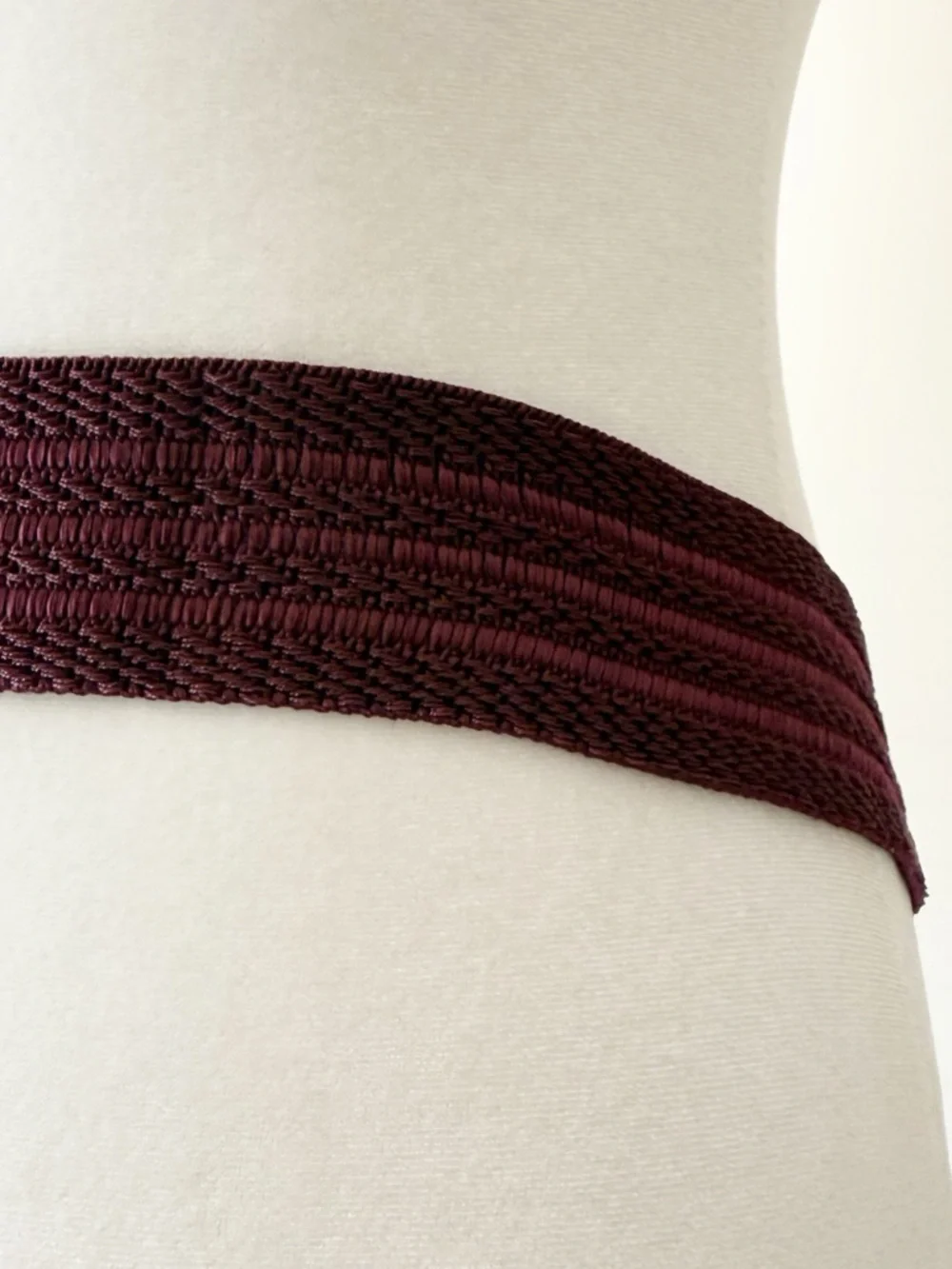 Vintage 80s Burgundy Enamel Butterfly Buckle Elastic Waist Textured Belt Size XL - Picture 8 of 15